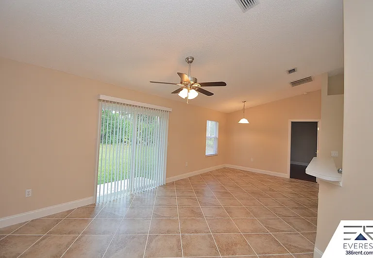 5 Richfield Ln — Photo 6