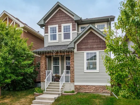 74 W Ravenswynd Rise SE, Airdrie, AB T4A 0J9
