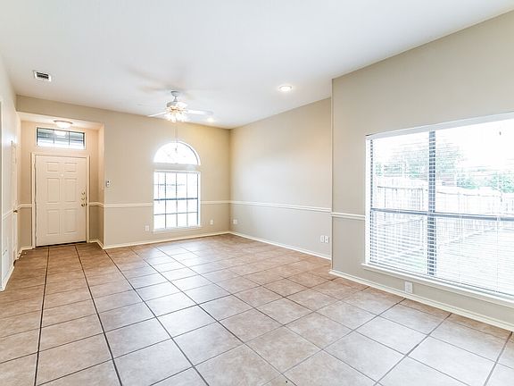 5th image of 2624 Beeman Dr