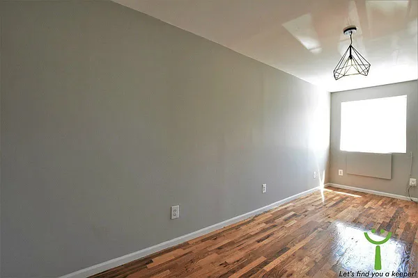 Rented by Clove Realty LLC | media 2