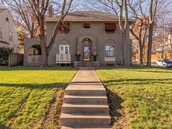 6100 Oak St, Kansas City, MO 64113