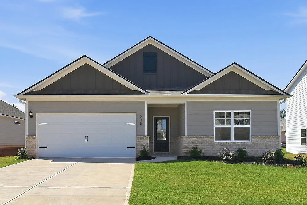 3 bed, 2.0 bath, 1863 sqft, $2,185 — Photo 1