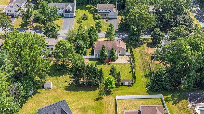 2nd image of 1911 Village Road