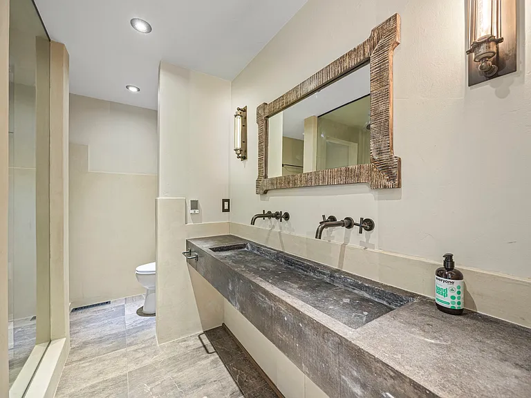 2350 Linden Dr — Photo 10