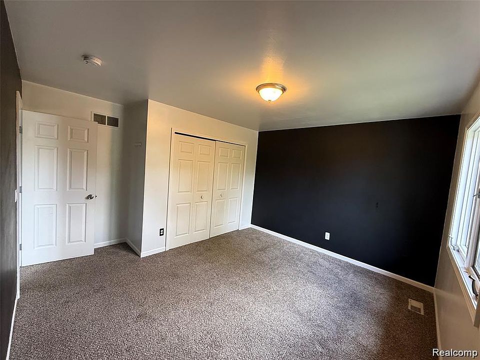 8334 Mckinley Ave, photo 15
