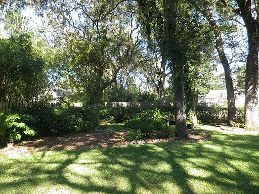 3rd image of 95 Oak Grove Pl
