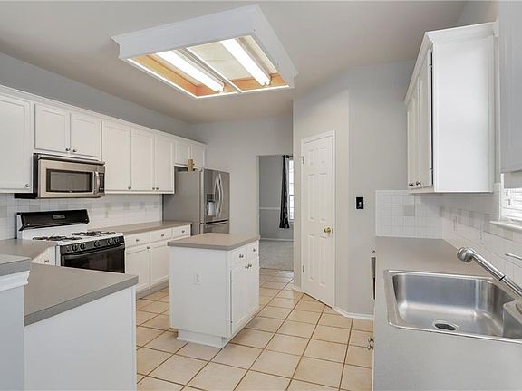 5th image of 1111 Brighton Bend Ln