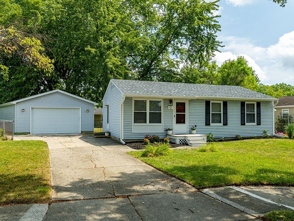 1st image of 12 W Eden Ct