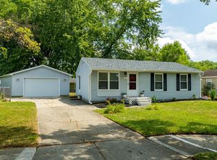 12 W Eden Ct, Ann Arbor, MI 48108