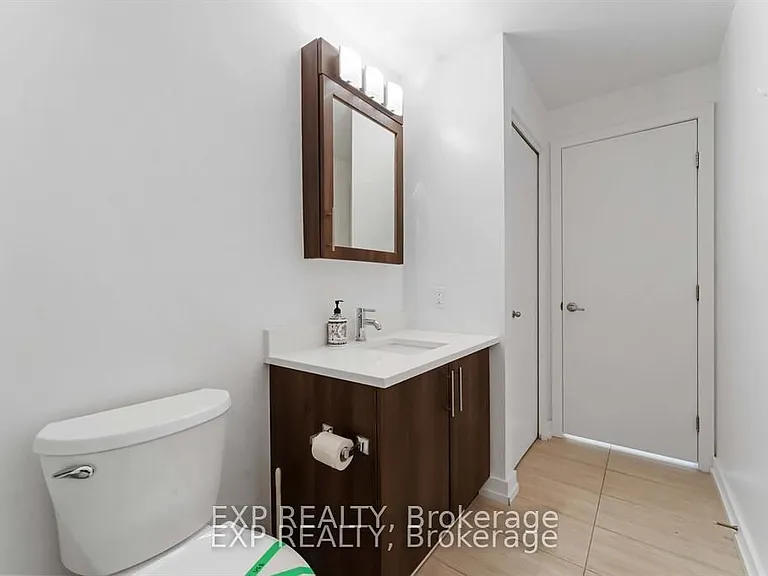 40 Nepean St #1607 — Photo 19