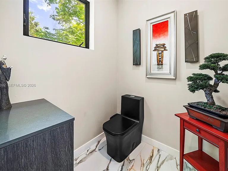 SW 59th Ct — Photo 18