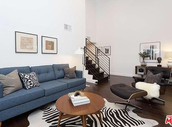 2nd image of 1021 N Crescent Heights Blvd APT 305