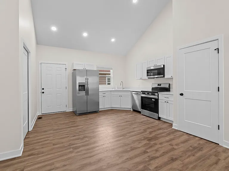 4448 N Evanston Ave #B — Photo 18