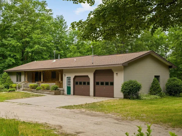 2202 N Reynolds Rd, Interlochen, MI 49643