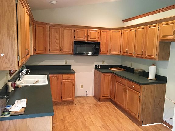 2nd image of 23136 Montrose Park Dr S