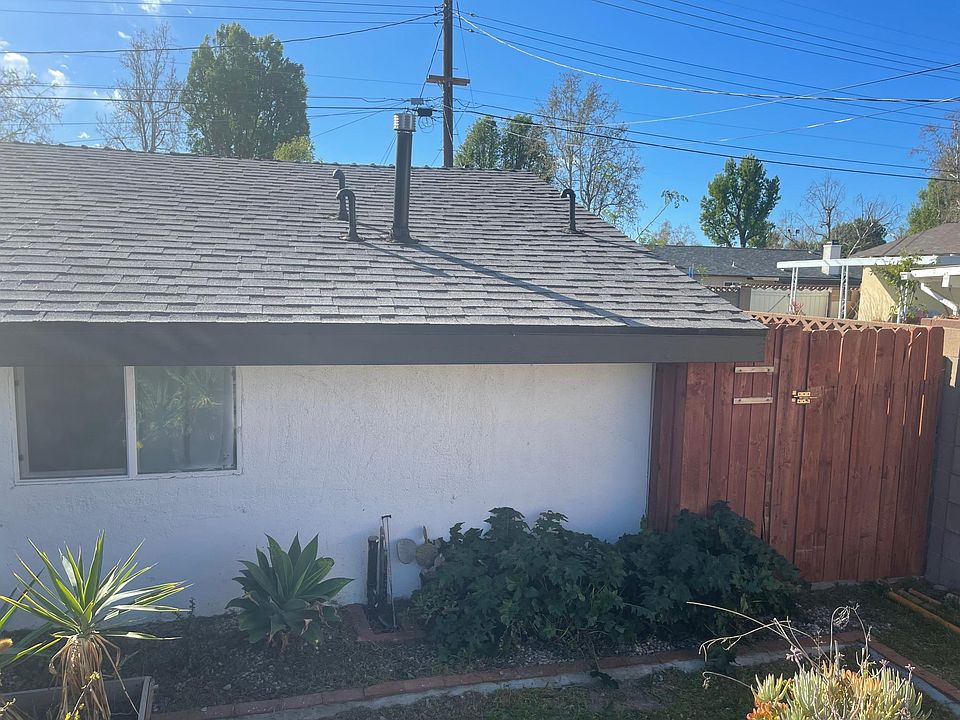 1st image of 23408 Vanowen St