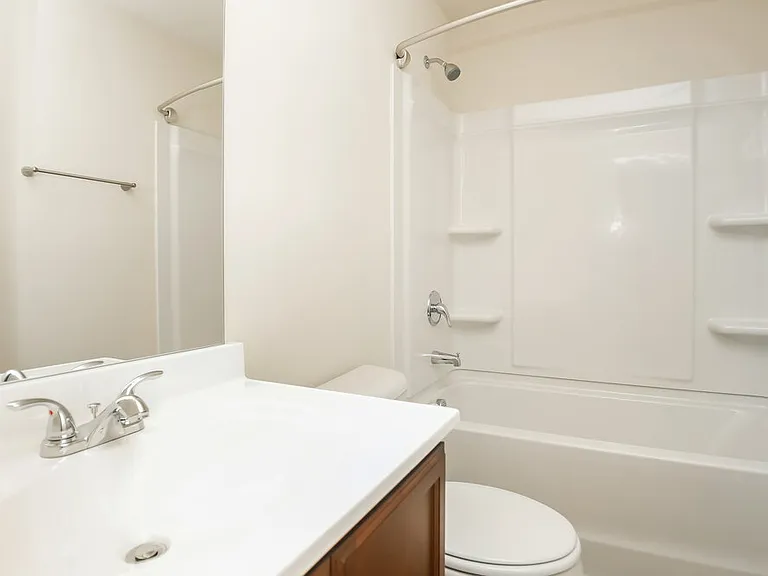 302 Freeman Cir — Photo 14