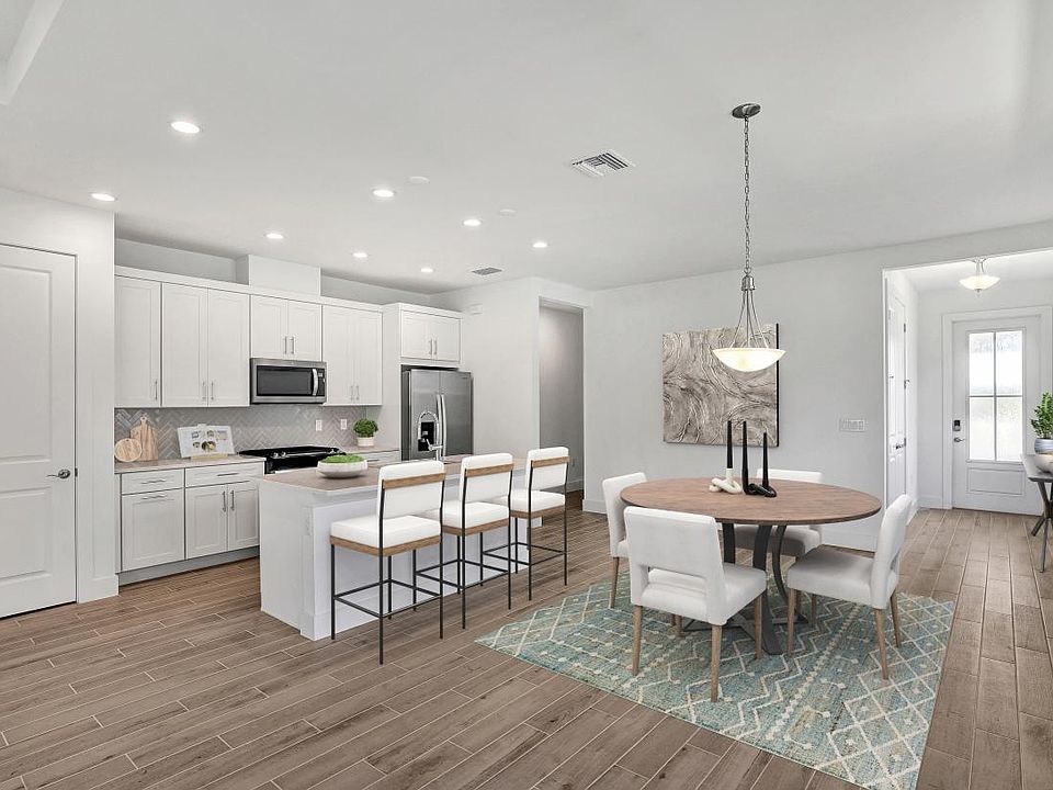 Gourmet kitchen with ample counter and cabinet space