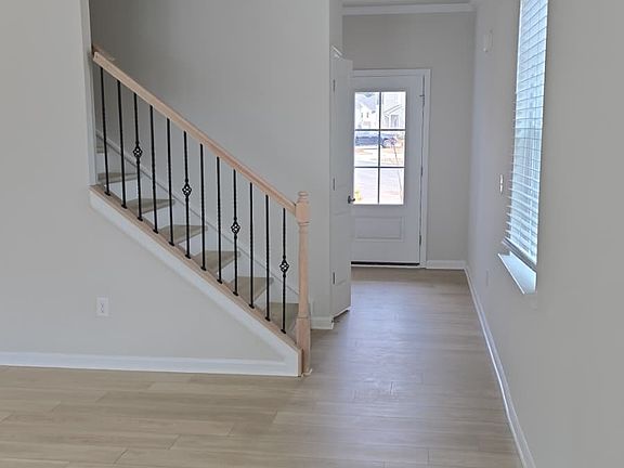 3rd image of 5658 Hydrangea St