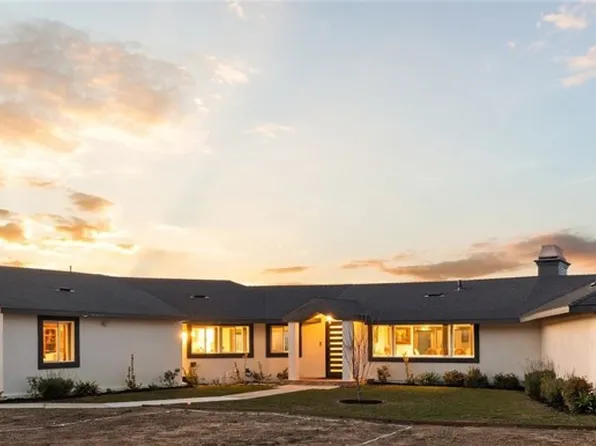 5164 N Faris Ln, Woodland Hills, CA 91364