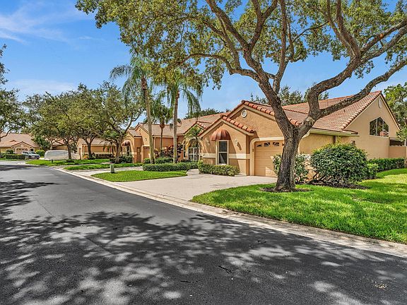 3rd image of 1904 Rosewood Way