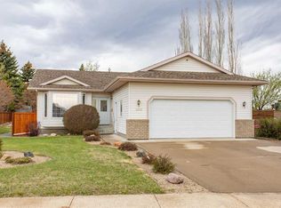 4908 N 55th St, Alix, AB T0C 0B0