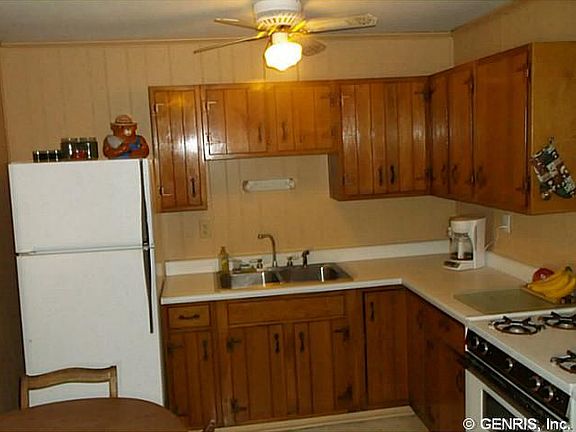 2nd image of 8 Seminole Ave