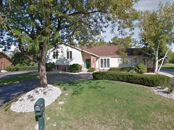 2130 Coach Way Ct, Bloomfield Hills, MI 48302