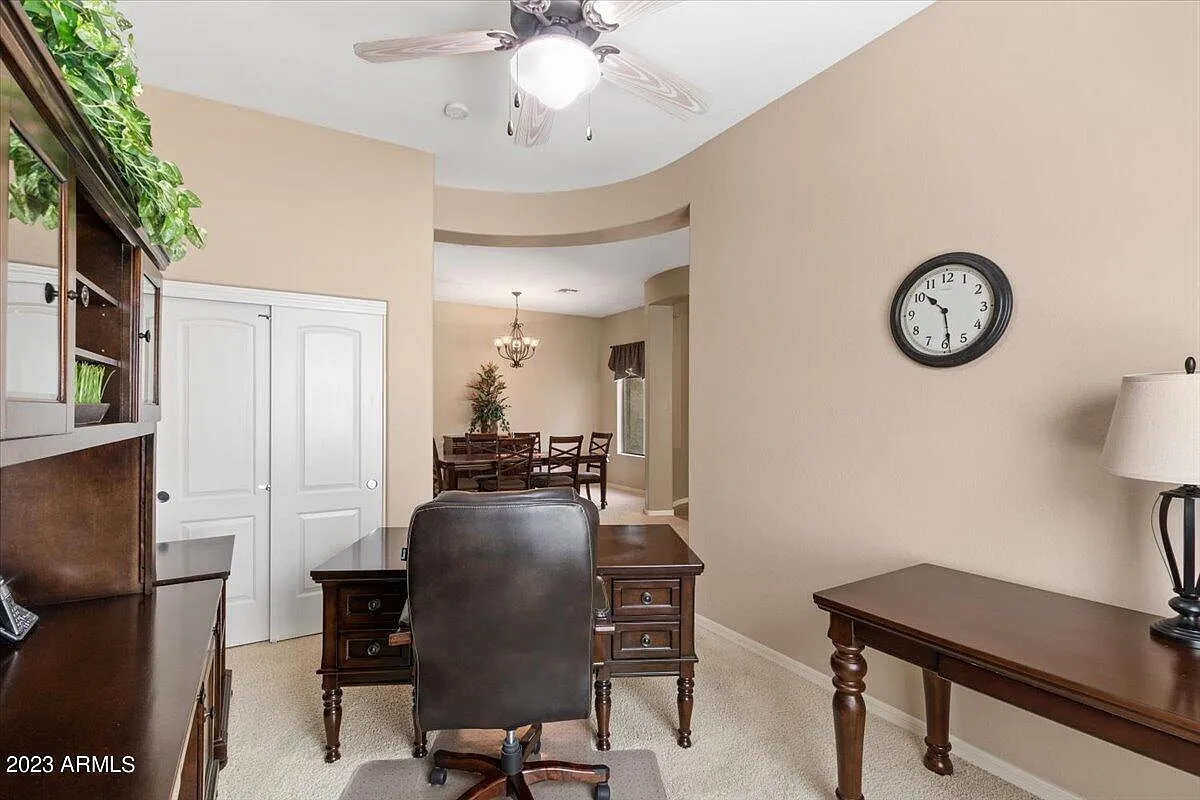 3 bed, 2.0 bath, 2458 sqft, $3,795 — Photo 4