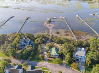 47 Petigru Dr, Beaufort, SC 29902