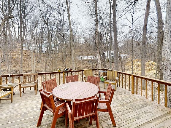 4th image of 4140 Creek Dr