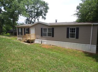 393 Riverview Rd, Lenoir City, TN 37771