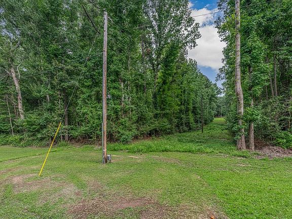 3rd image of 176 Durbin Creek Rd