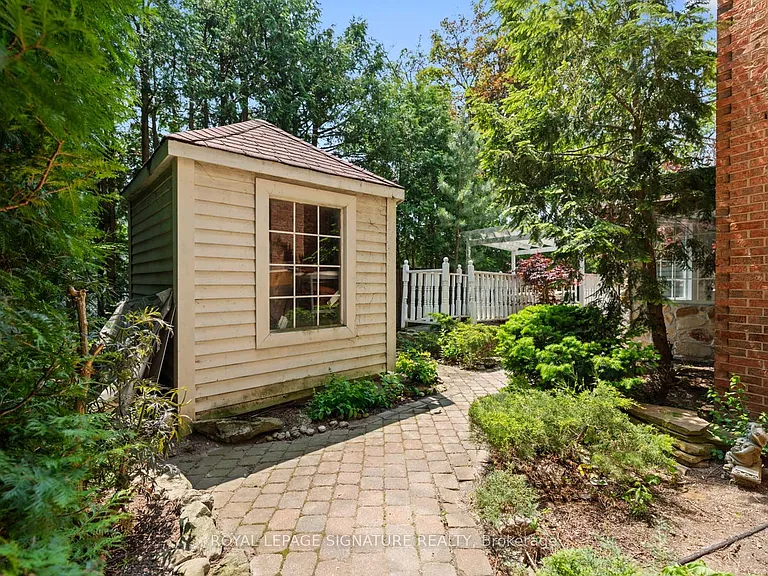 23 Brandy Ct — Photo 12