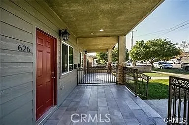 3 bed, 969 sqft, $3,275 — Photo 3