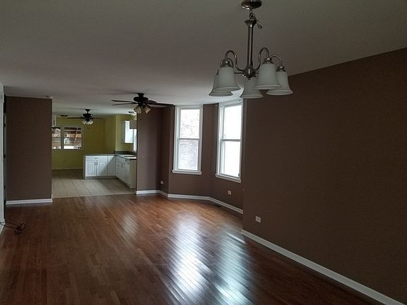 3rd image of 10609 S La Salle St