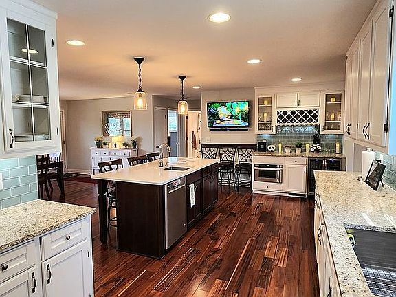 4th image of 552 Odell School Rd