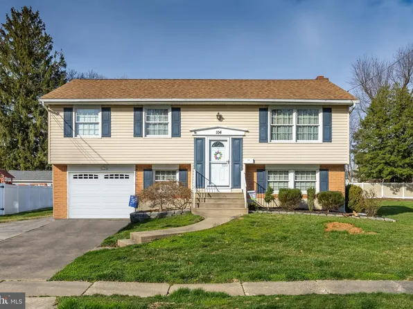 104 Lee St, Pilesgrove, NJ 08098