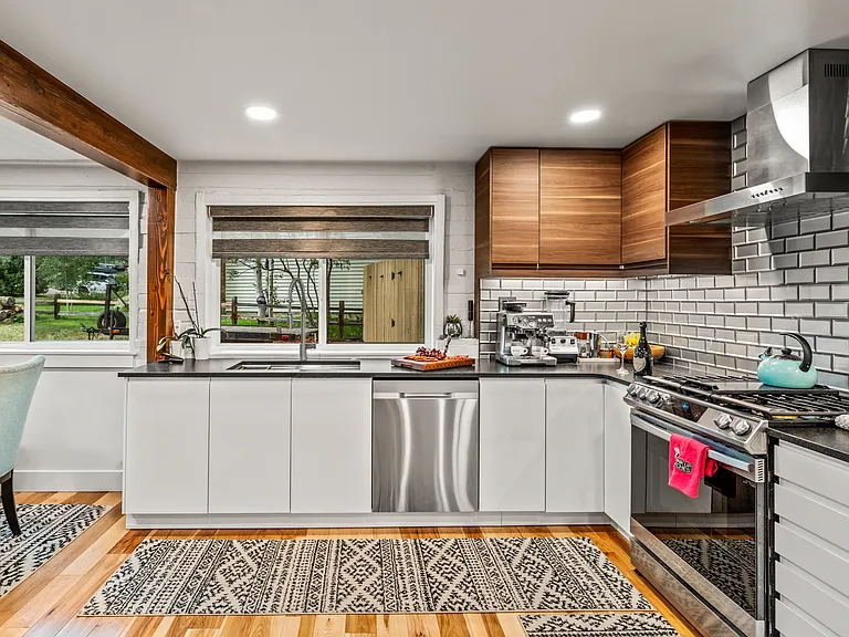 40555 Steamboat Dr — Photo 6