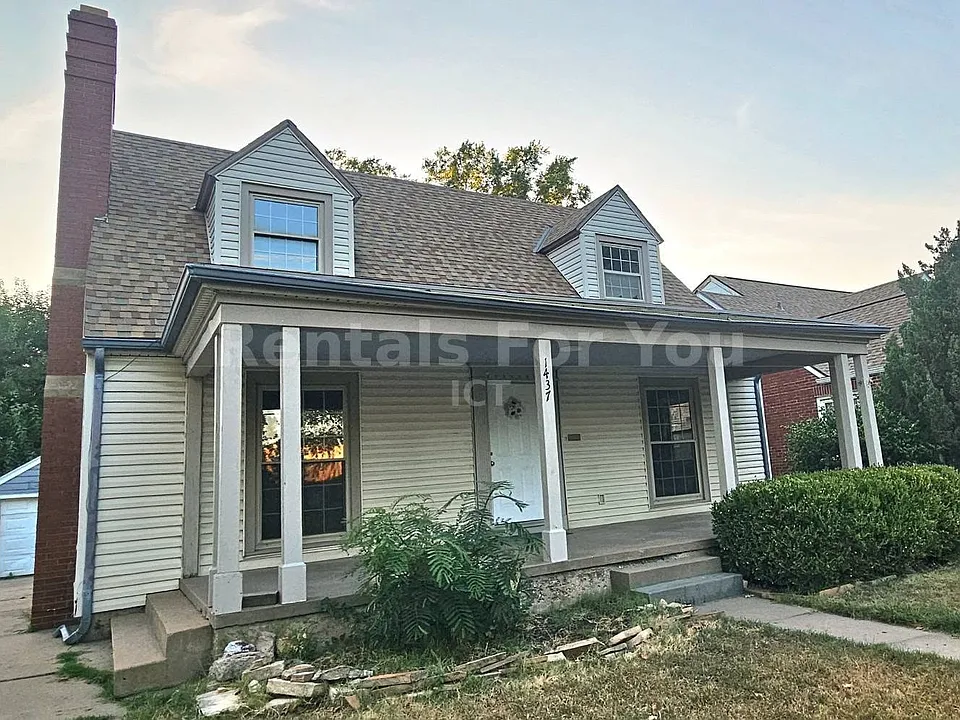 1437 N Jeanette Ave
