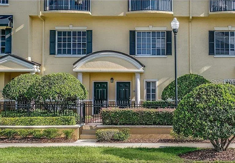 5238 W Kennedy Blvd — Photo 2