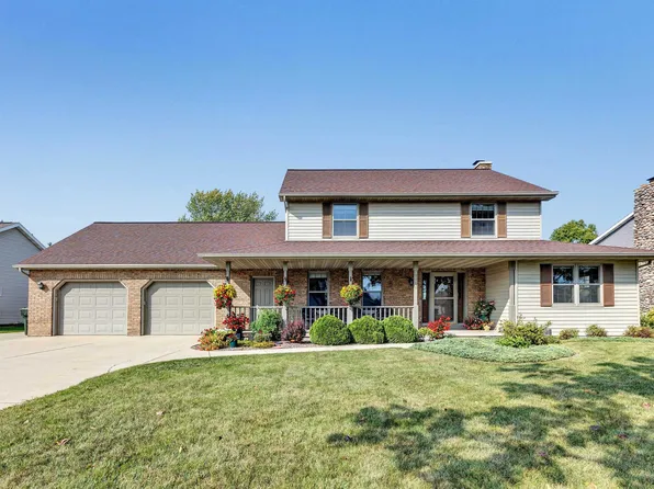 1166 Drews Dr, De Pere, WI 54115