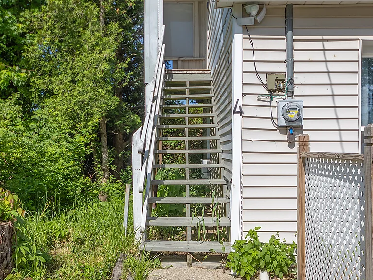 2906 Blue Star Hwy #4 — Photo 9