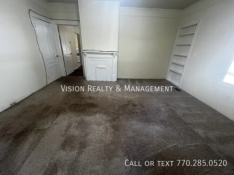 304 Broad St — Photo 9