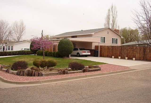 1st image of 90 Willow Ave