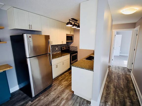 4th image of 3522 Harriet Ave APT 204