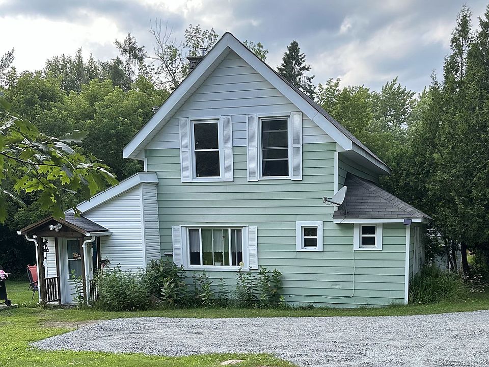 1st image of 4 Stocking Ln