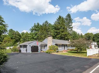64 Chestnut St, Foxboro, MA 02035