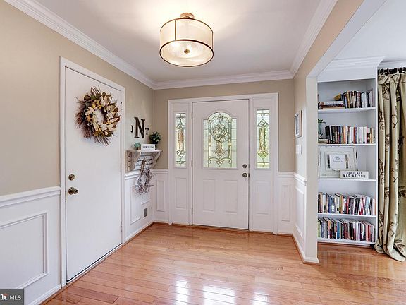 4th image of 3904 Bokel Dr