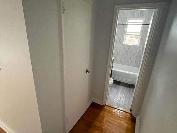 2nd image of 151 S Munn Ave
